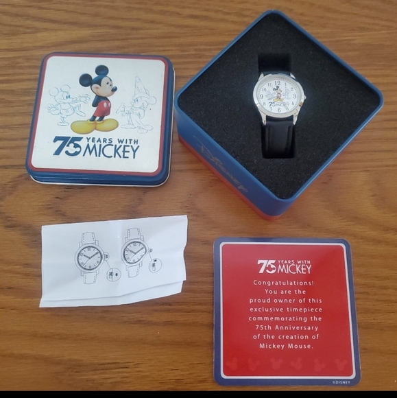 5 DISNEY Mickey Mouse watches, 4 Brand New, 1 used main image 11